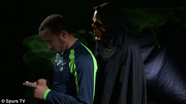 VIDEO: Tottenham gastó pesada broma a sus jugadores en Halloween