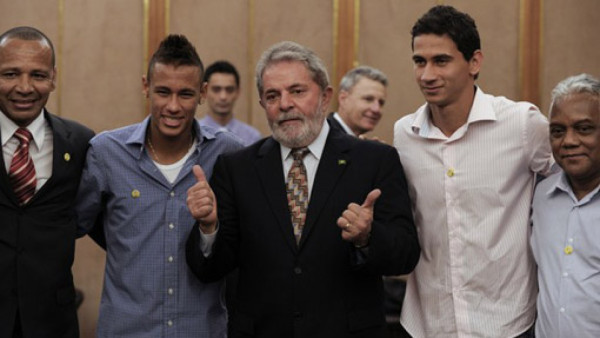Lula advierte problemas para Brasil 2014