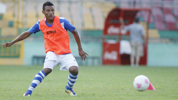 Luis Garrido se queda en Olimpia