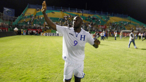 David Suazo, una despedida entre lágrimas y ovaciones