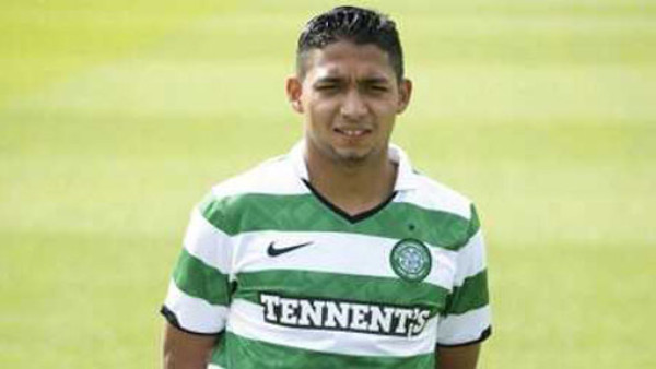 Celtic presentó a Emilio Izaguirre