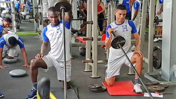 ¡A puro hierro! La Selección de Honduras se fortalece con trabajos de gimnasio