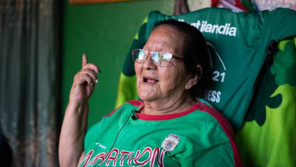 Doña Queta reaparece y se quebranta por su amado Marathón, ¿por qué dejó de ir al estadio?