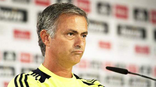 Mourinho le responde con ironía a Cruyff