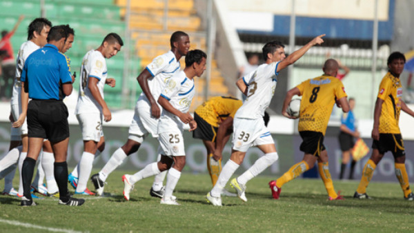 MINUTO A MINUTO: Olimpia perdona