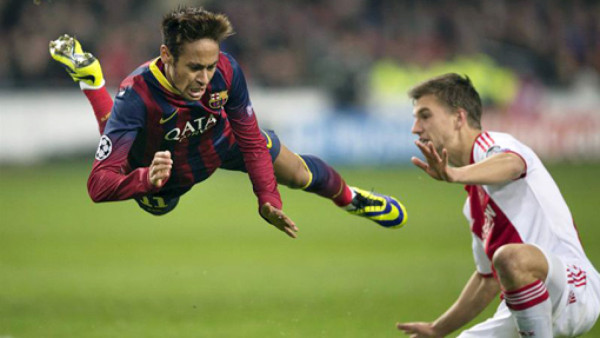 El Barcelona tropieza contra el Ajax en Amsterdan