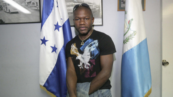 'Tyson' Núñez contra veteranos del Real Madrid