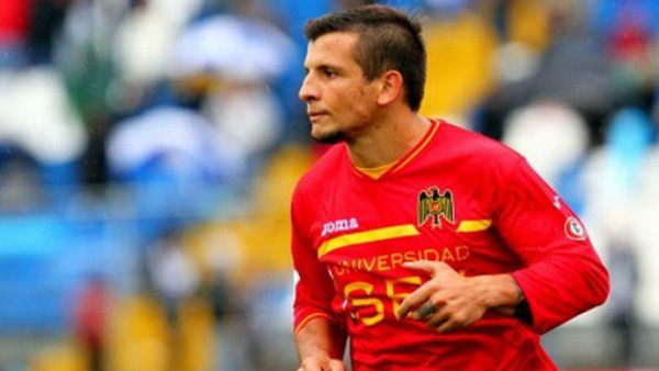 Castigan a futbolista por inventar muerte de su hermano