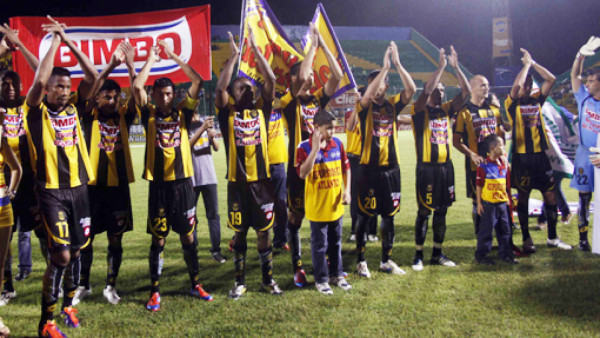 Vicente Fernández manda al Olímpico a Real España