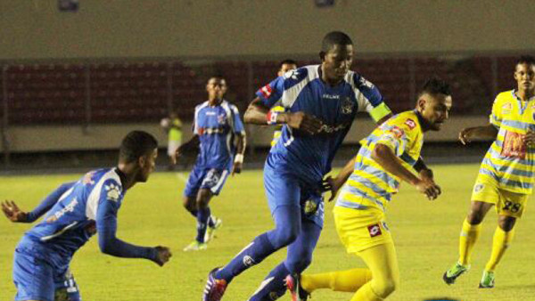 Panamá: Árabe Unido perdió el invicto ante Chorrillo FC
