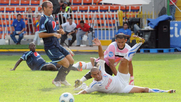 El clásico capitalino quedó empatado