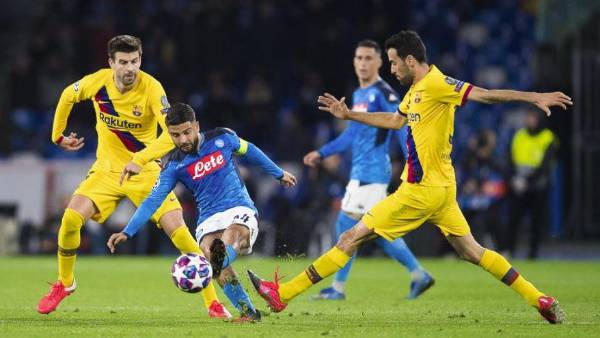 Barcelona y Napoli se volverán a enfrentar en unos octavos de final de un torneo UEFA.