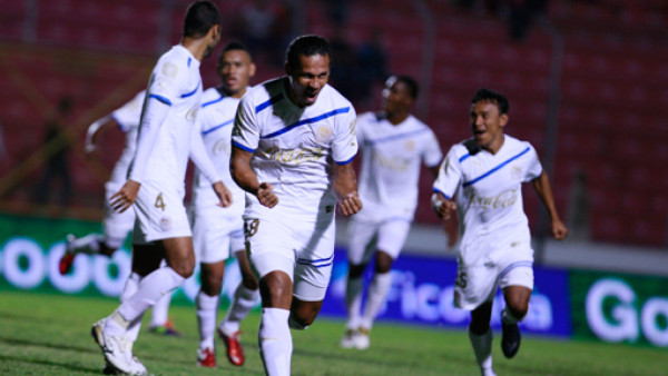 Olimpia tiene una maratón de partidos en agosto