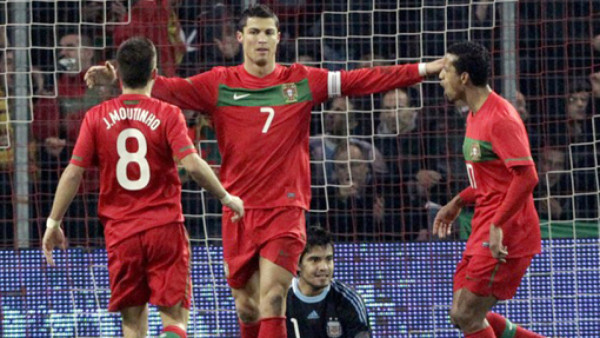 Messi aniquila a Portugal y Cristiano