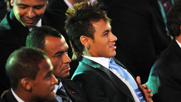 Neymar entra al club de los 20 millones de euros