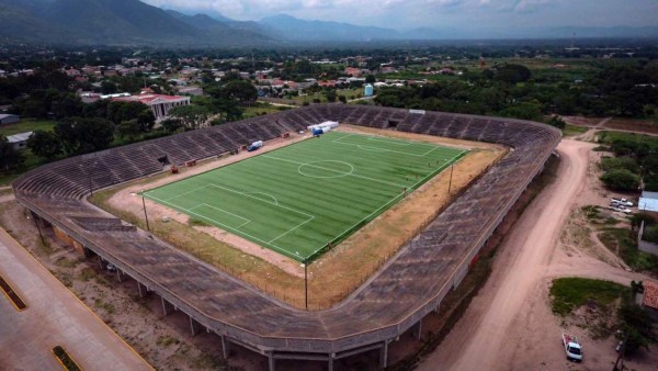 ¡Irreconocible! Con grama sintética y pista olímpica, así marcha la remodelación al estadio Roberto Suazo Córdova de La Paz
