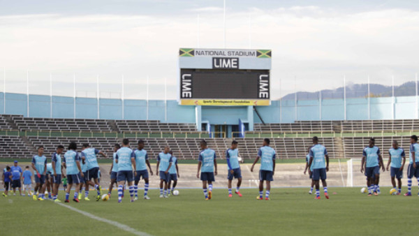 Estadio de Jamaica no se llenará ante Honduras