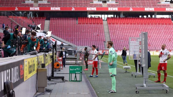 La cabra, el polémico beso y el gesto del Dortmund: Las 15 cosas que nos dejó el regreso de la Bundesliga