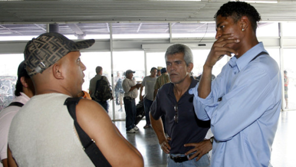 Polémica entre Costly y Manrique Amador