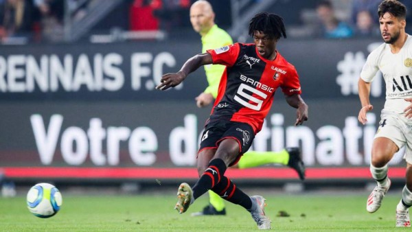 ¿Real Madrid o Barcelona? Entrenador del Rennes se pronuncia sobre el futuro de Camavinga