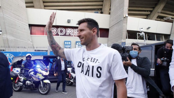 Éxtasis en París e invitado de lujo: así fue la presentación de Messi ante la afición del PSG en el Parque de los Príncipes&nbsp;&nbsp;