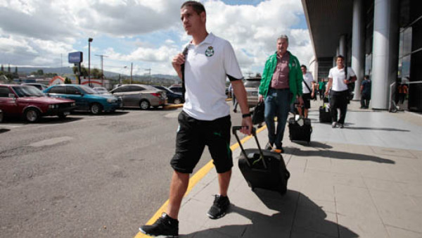 Santos de México entrenó en el Nacional