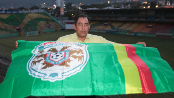 Edwin Pavón se ve campeón con Marathón