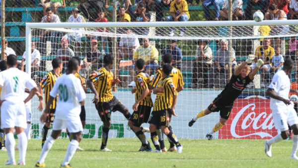 Real España empata con Platense y se enfoca en Santos