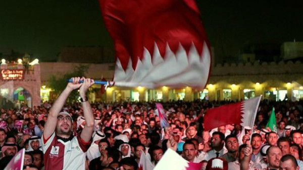 Bandera de Honduras se luce en promoción de Mundial de Qatar 2022