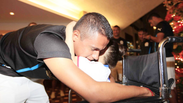 Dania Sabillón, la niña que conmovió al Olimpia