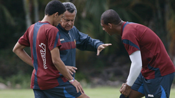 ¿Logrará Juan de Dios Castillo levantar a Motagua en el Clausura?