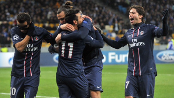 Ezequiel Lavezzi le da el pase a 8vos al PSG