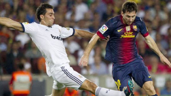 Messi busca a Arbeloa en parqueo y lo llamó 'bobo”, afirman medios españoles