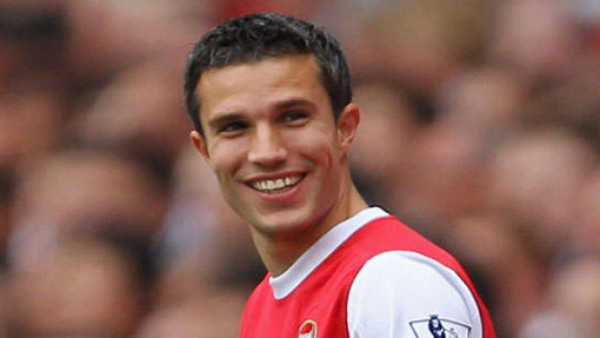 Mancini quiere llevarse a Van Persie al City