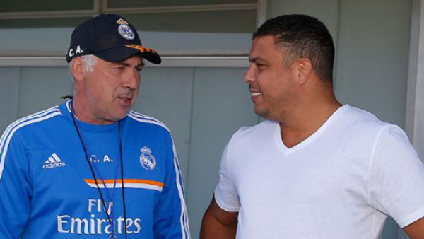 Ronaldo visita entrenamiento del Real Madrid