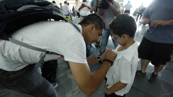 Johnny Leverón completa a la Selección