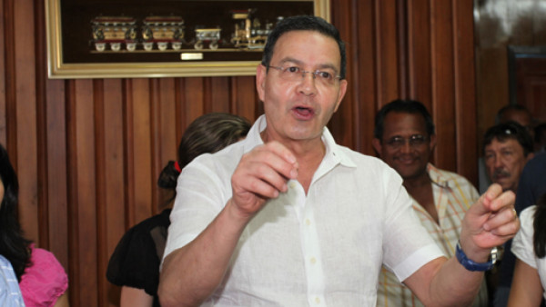 Callejas: 'Jugar ante España es imposible'