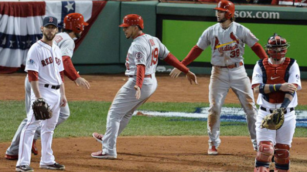 Cardenales empatan la Serie Mundial frente a Red Sox