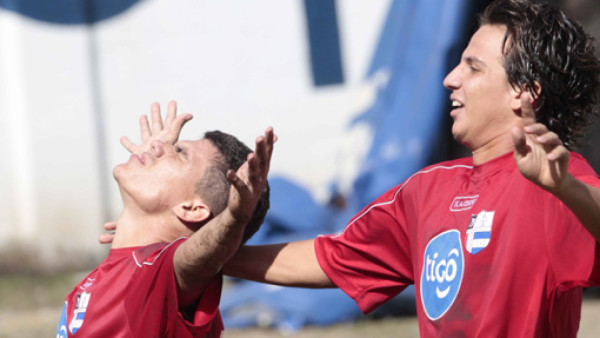 Rápalo hizo feliz al Deportes Savio