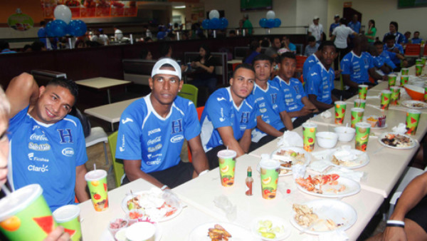 Seleccionados almorzaron mariscos