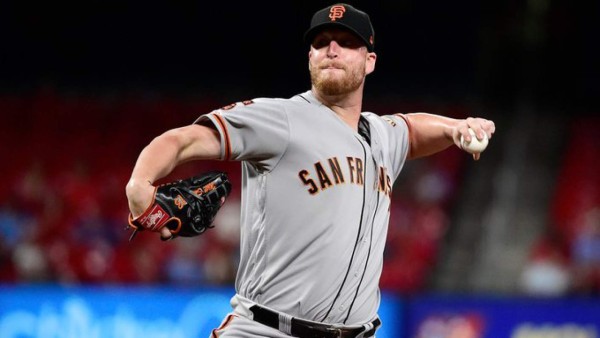 Nuevo home run y su festejo: El hondureño Mauricio Dubón brilló en el Dodger Stadium