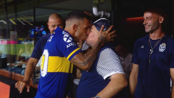 Boca campeón: Locura tremenda en La Bombonera, show de Maradona y River llora