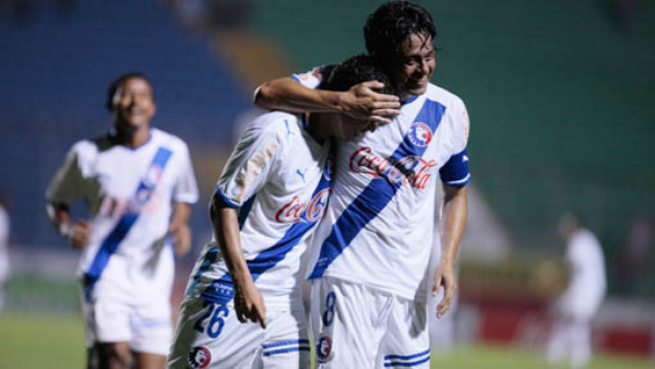 Olimpia no sufrió para vencer al Platense