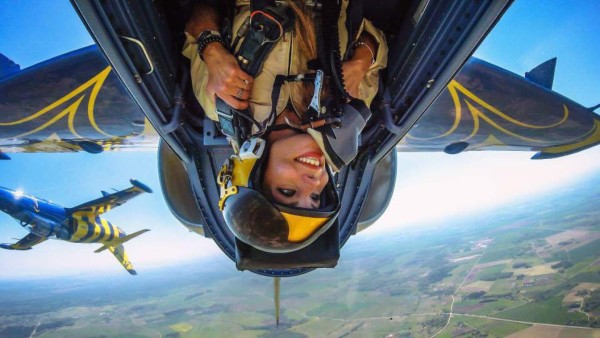 ¡Impresionante! Observe las fotos de la piloto más hermosa del mundo