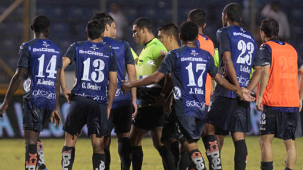 Indignación en Motagua por mal arbitraje
