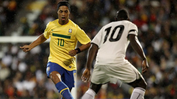 Brasil derrota a Ghana en el regreso de Ronaldinho