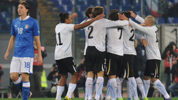 Uruguay frenó a una ascendente Italia