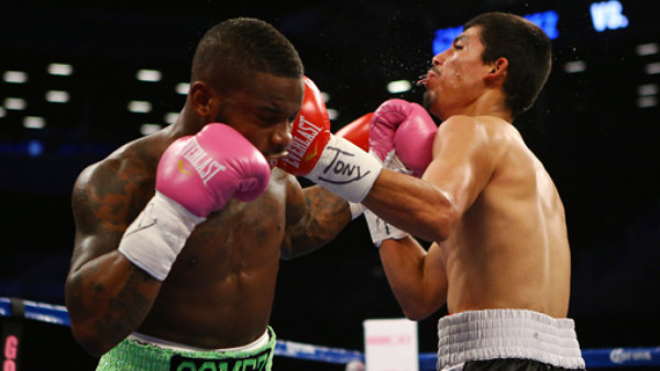 Hondureño Eddie Gómez derrotó por nocaut a mexicano Saúl Benítez