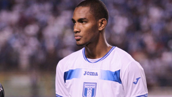 Luis Suárez defiende a Jerry Bengtson