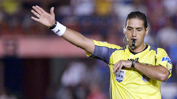 Lo que no sabías de Roberto Orozco, árbitro del Honduras-Panamá